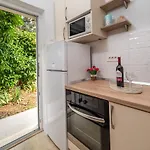 House Daniva