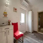 House Daniva