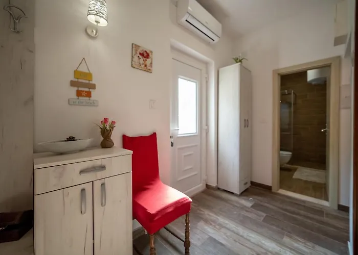 House Daniva