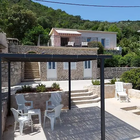 House Daniva Okuklje