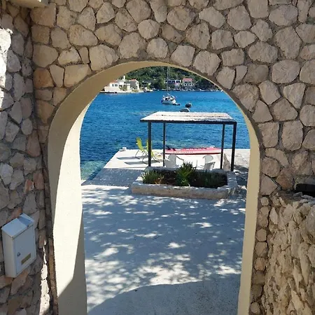 House Daniva Дом отдыха Okuklje