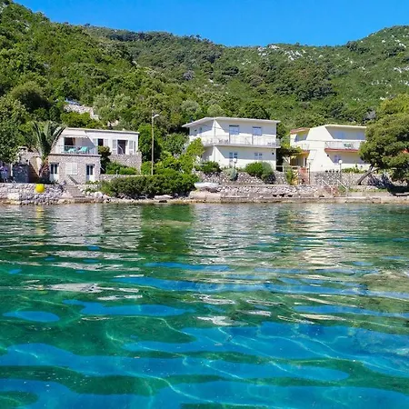 House Daniva Okuklje