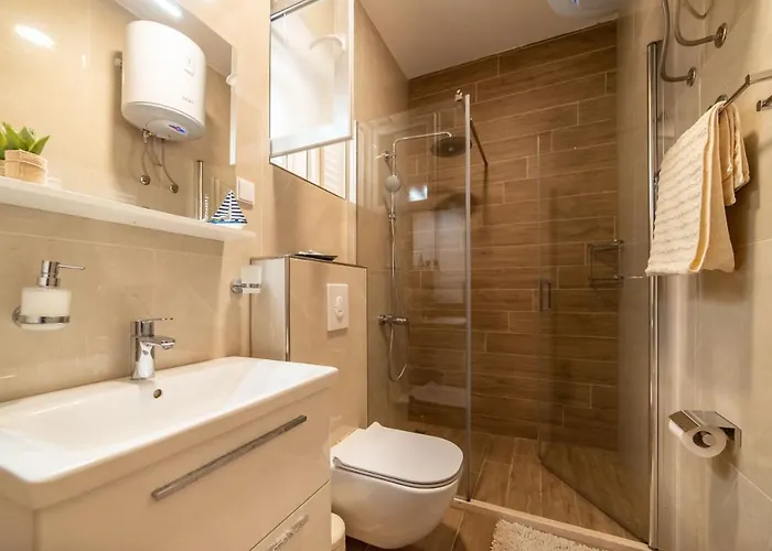 House Daniva * Okuklje